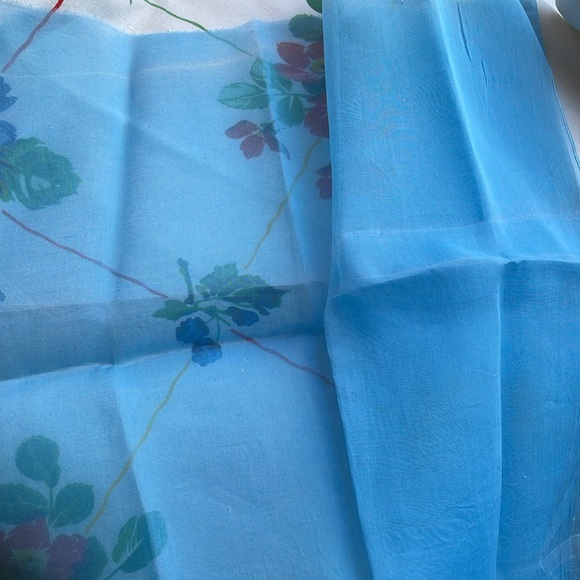 Vintage organdy (ca 1950's) blue remnant, 36" wide, 18" long - Picture 3 of 4